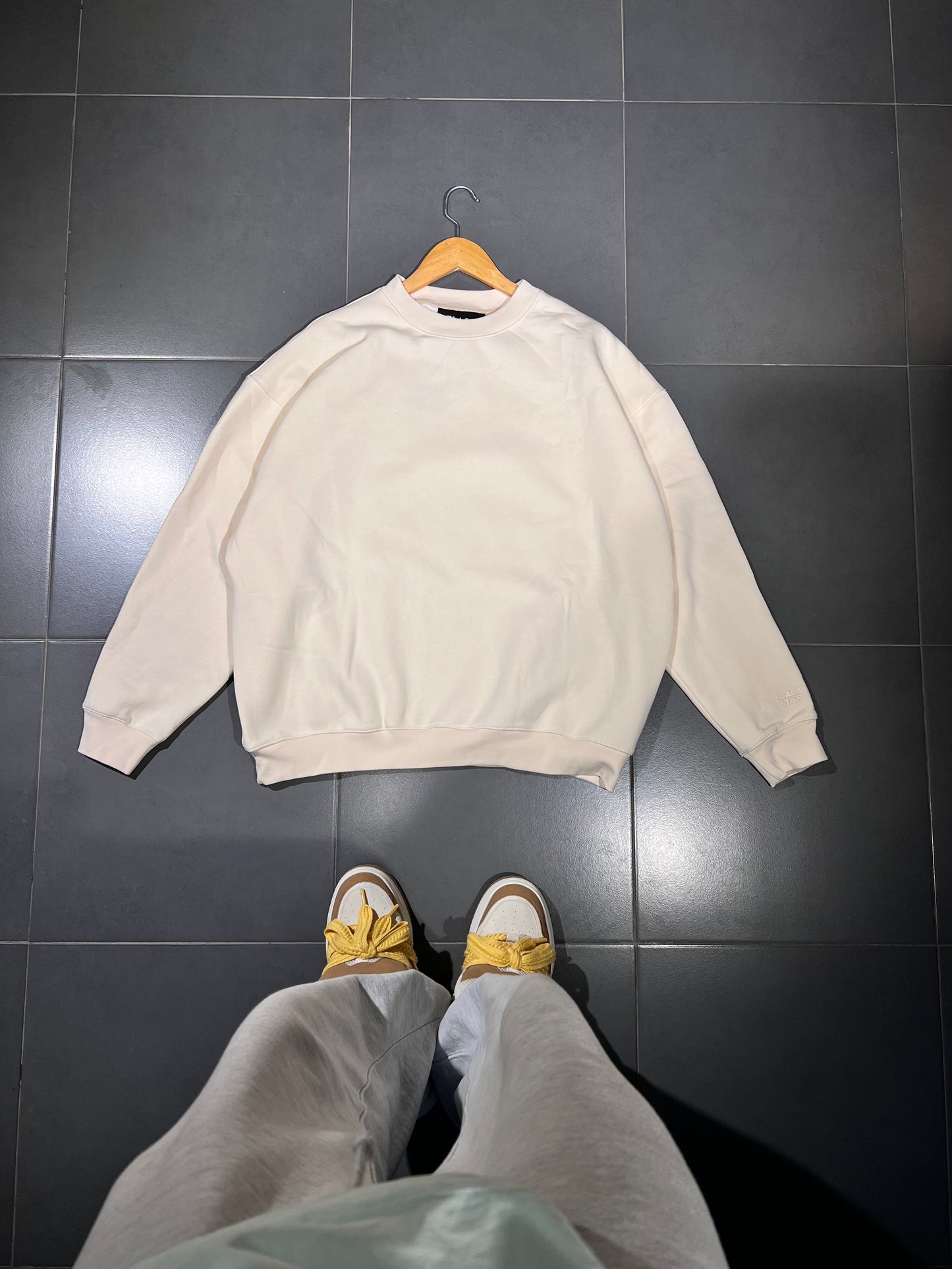 Sweatshirt basic black stars