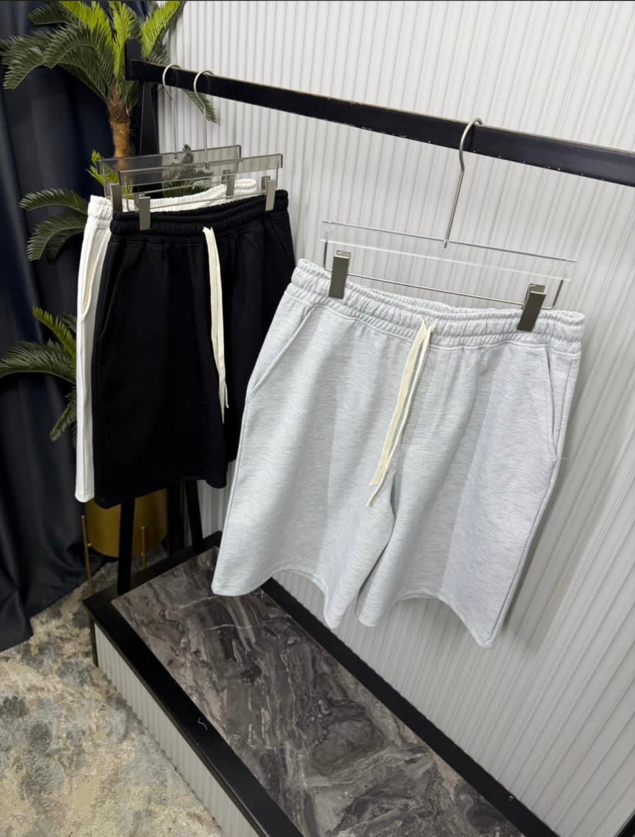 NOCTRA SHORT
