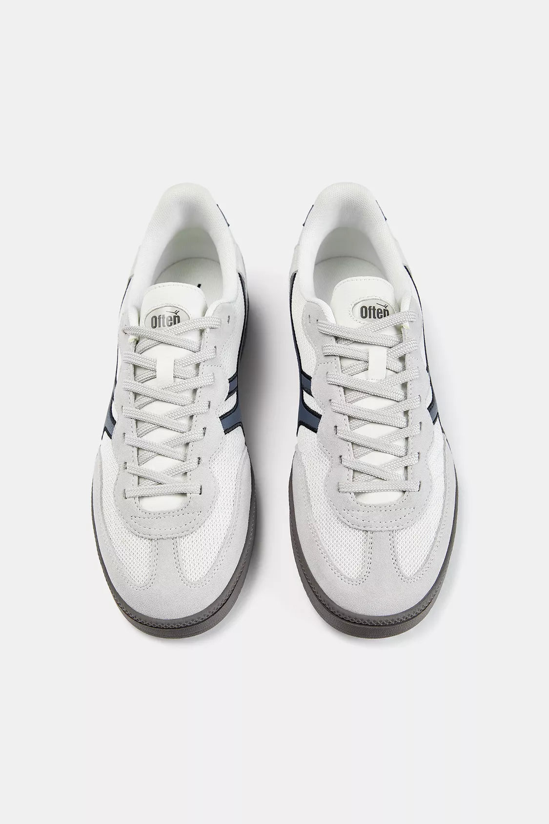 Baskets rétro en tissu