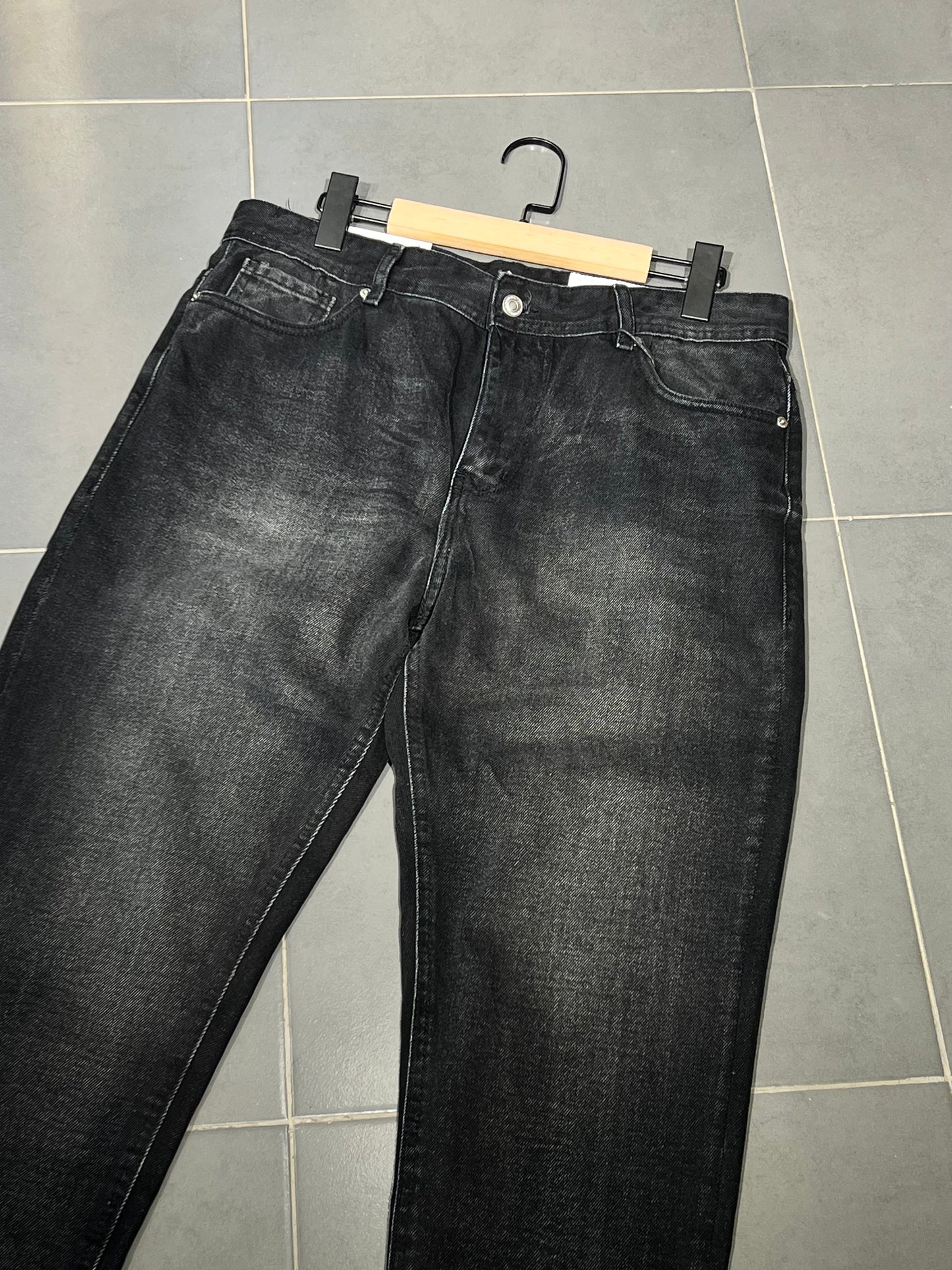 BOYFRIEND DARK CLR