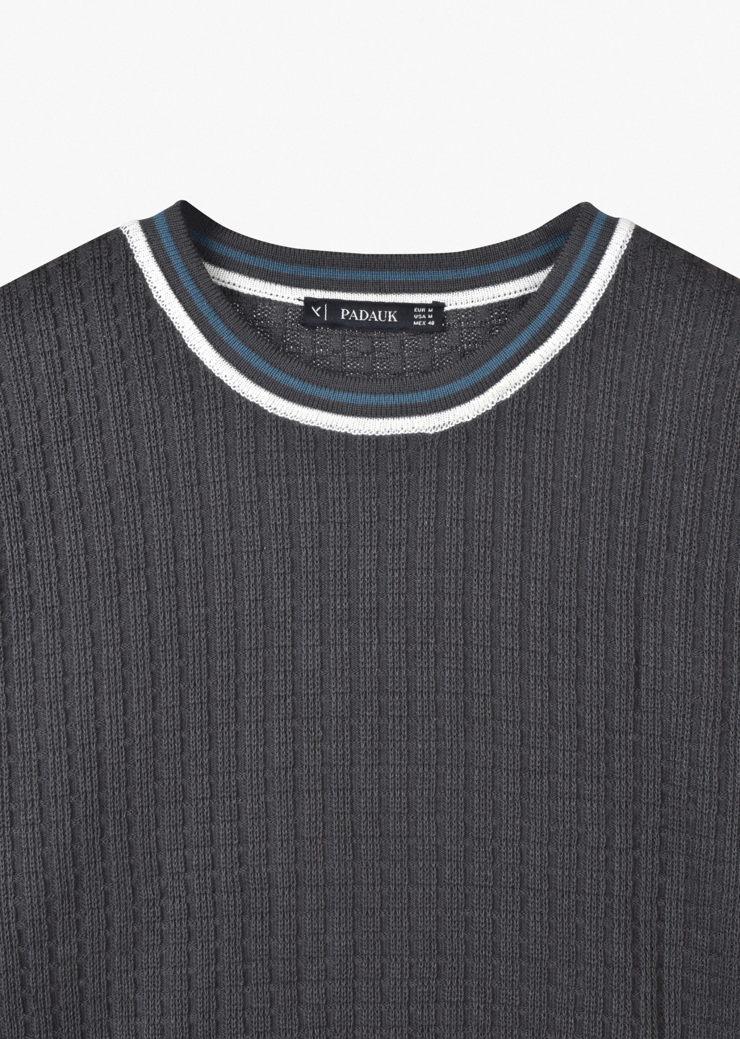 knitted TEE