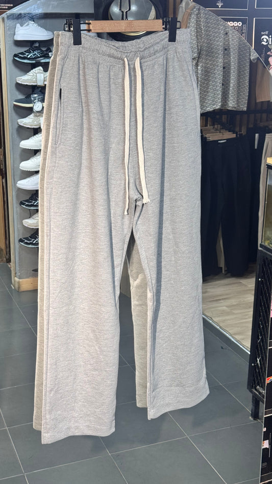 +EIGHTEEN SWEATPANTS BASIC
