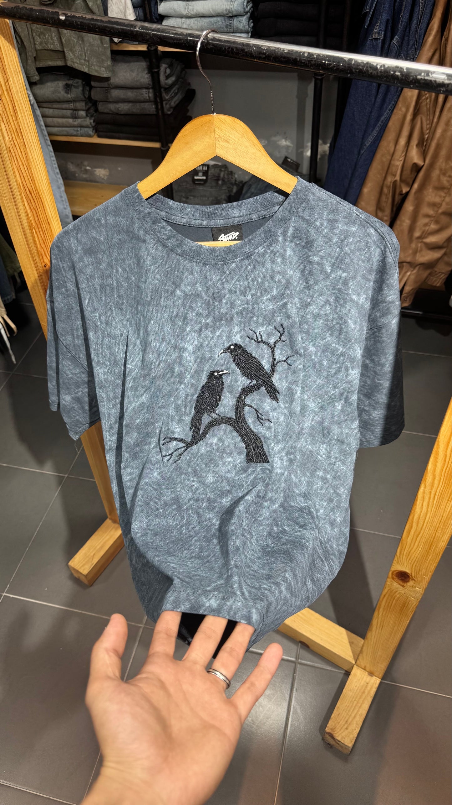 CROW TEE