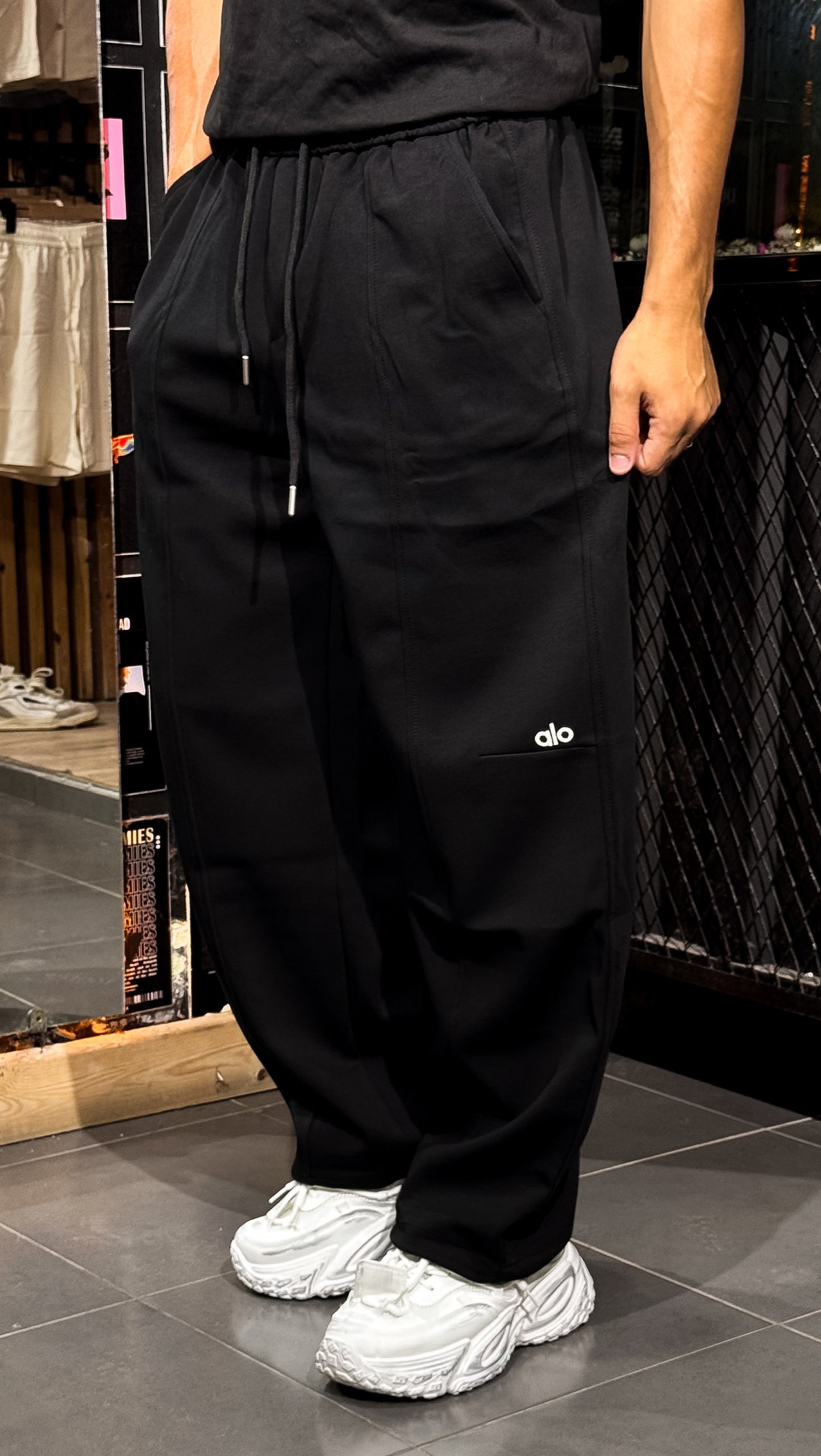 ALO PANTS