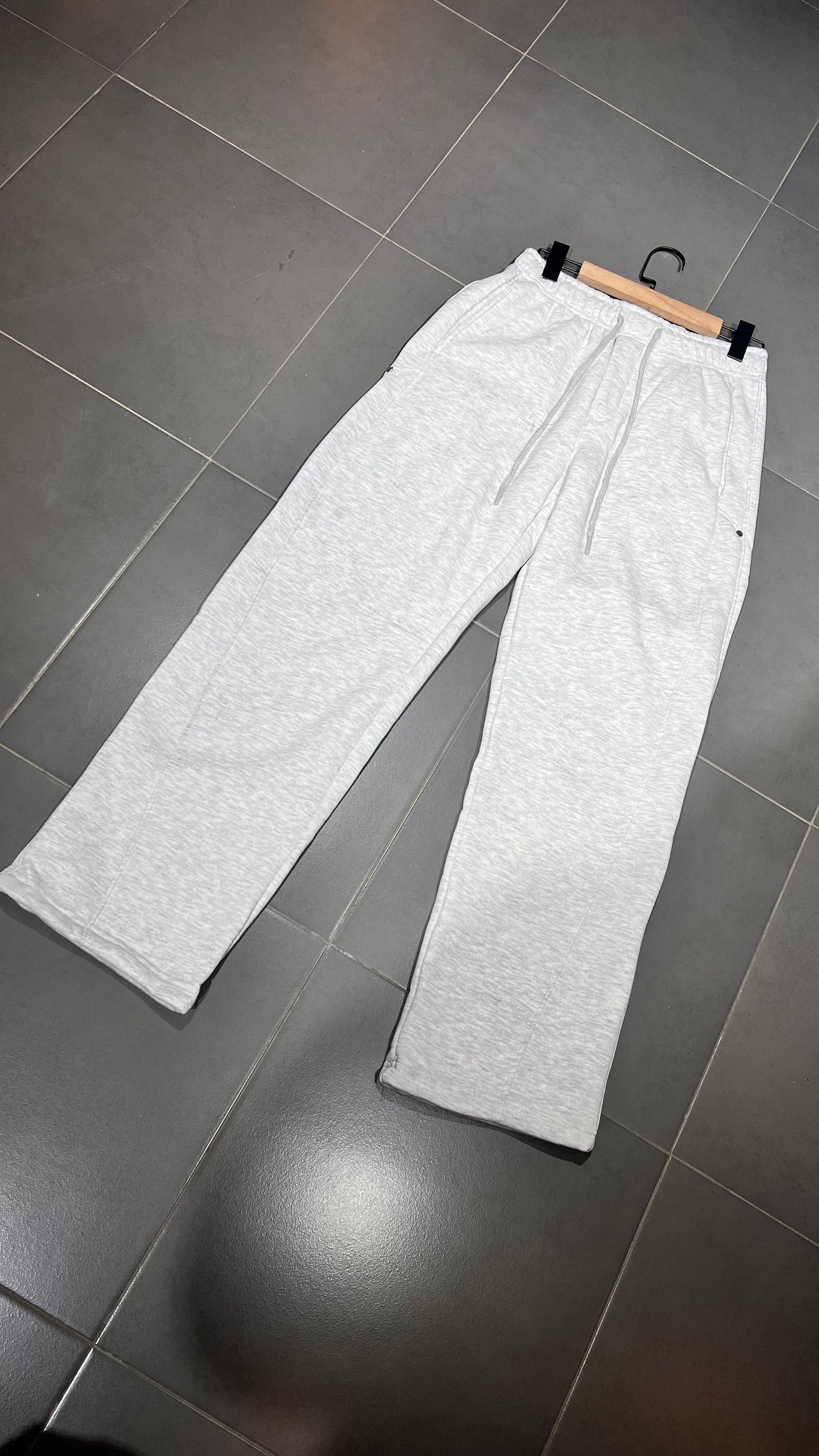sweatpants btn