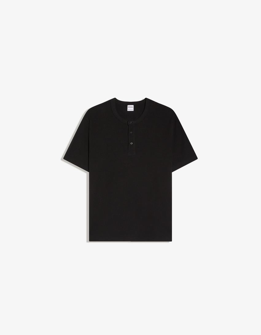 Henley short sleeve shirt