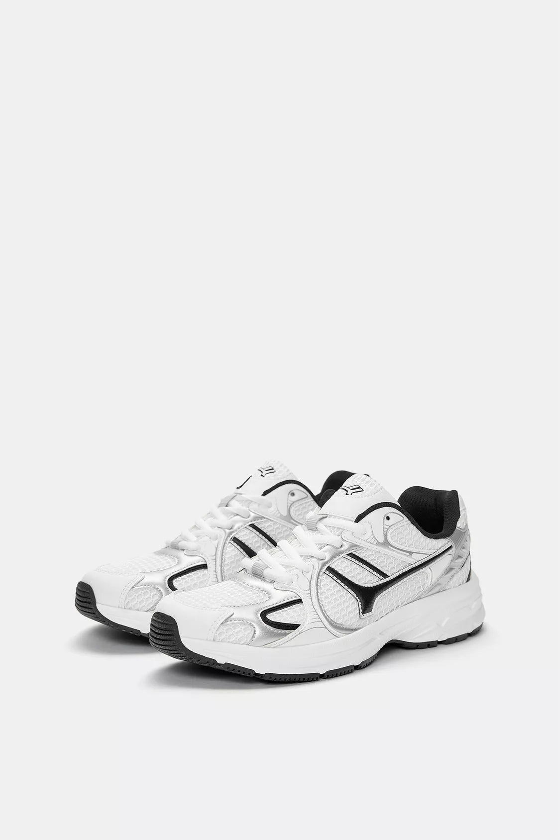 Baskets multi-pièces