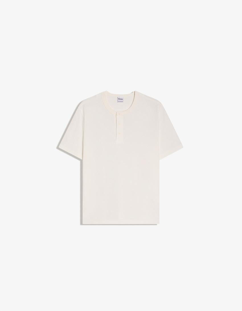 Henley short sleeve shirt