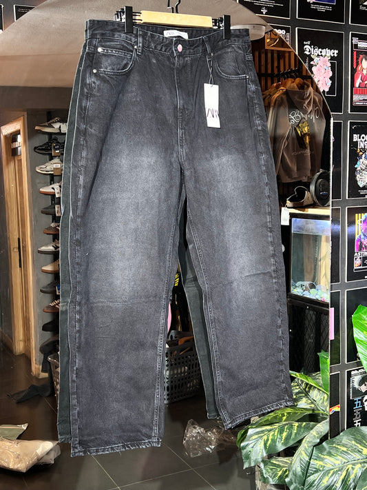 ZARA BAGGY JEANS