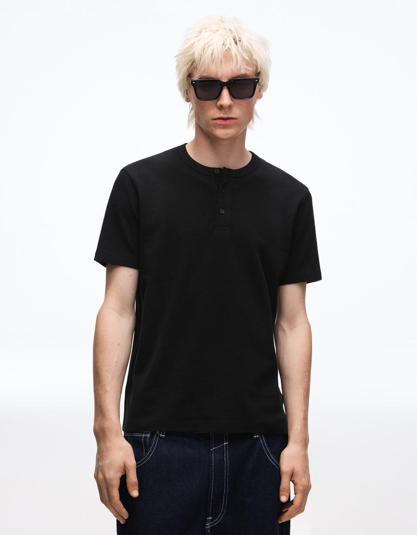 Henley short sleeve shirt