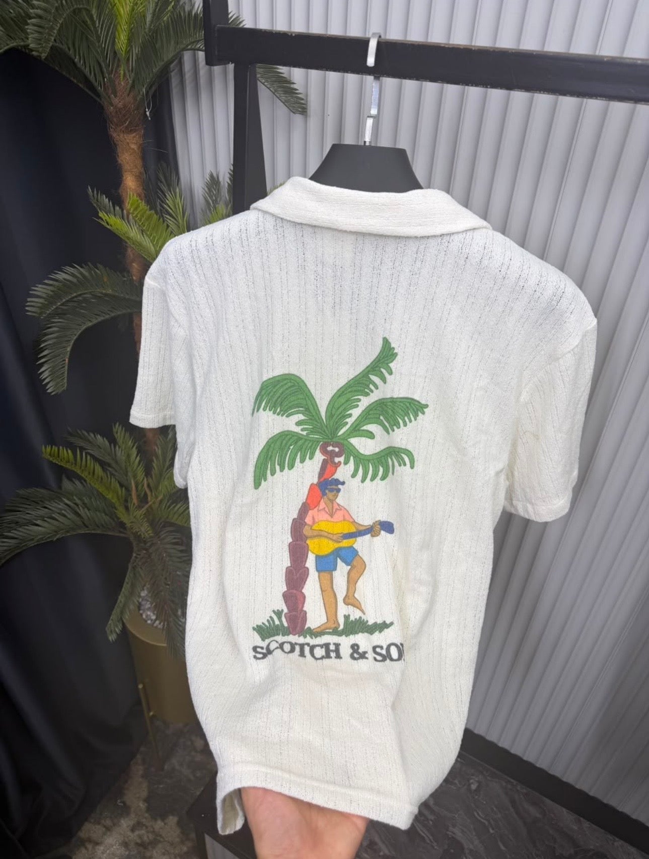 SCOTCH & SODA